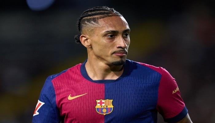 شرط جزائي غريب.. خلافات تعرقل تجديد عقد رافينيا مع برشلونة