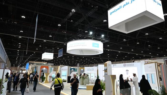 «أبوظبي للكتاب».. مبادرات تعزز الوعي الثقافي والمعرفي بين أفراد المجتمع