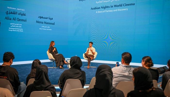 مينا مسعود في «أبوظبي للكتاب»: السينما المصرية منحتني حرية أكبر مقارنة بالأمريكية