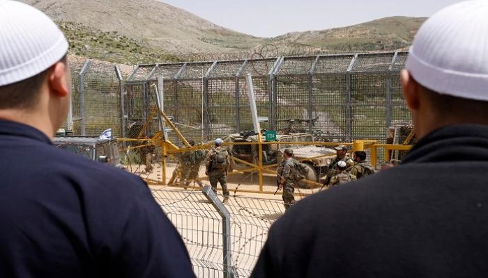تصعيد على حدود سوريا.. إسرائيل تهدد بالتدخل العسكري لصالح الدروز