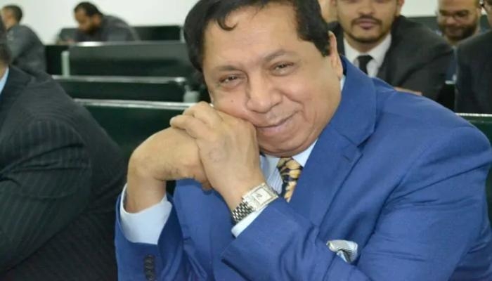 أسرار لم تروَ من قبل عن أحمد زكي وسمير صبري يكشفها «ماكيير المشاهير» محمد عشوب