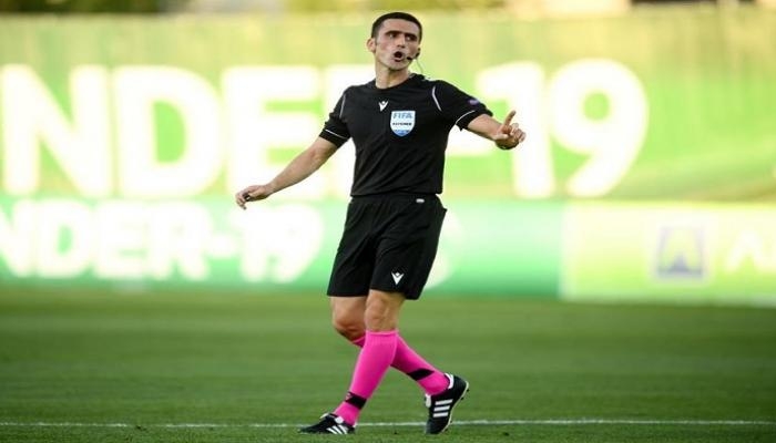 أحدث جدلاً.. طاقم تحكيم من الجبل الأسود لمباراة الاتحاد والفيحاء