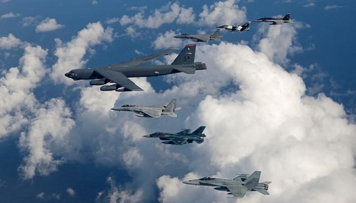 «بي-52» تواكب التوترات.. «القاذفة النووية العملاقة» في المنطقة