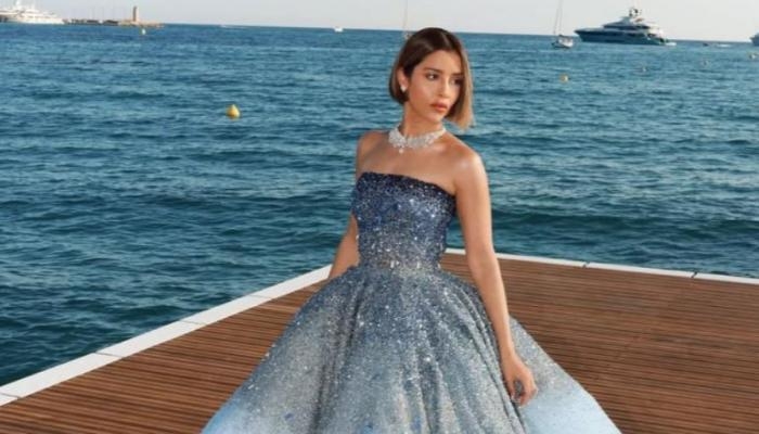 بلقيس تتألق بإطلالة أميرات ديزني في مهرجان كان السينمائي