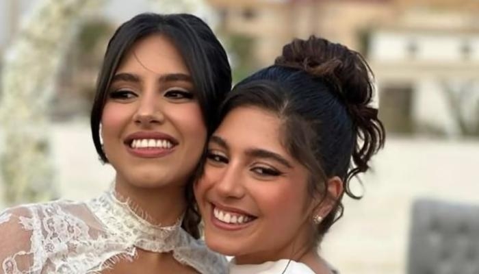 إطلالة لافتة.. مايان السيد تطلق الزغاريد في زفاف شقيقتها مايدا
