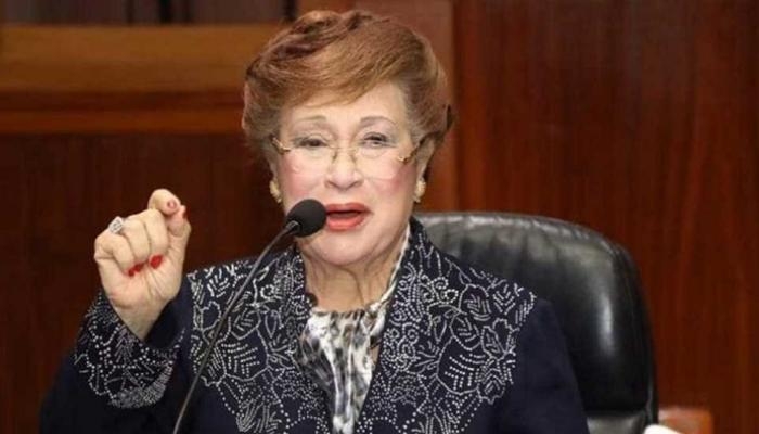 وصية غامضة وأرقام سرية.. ماذا وراء سرقة ملايين من خزائن نوال الدجوي؟