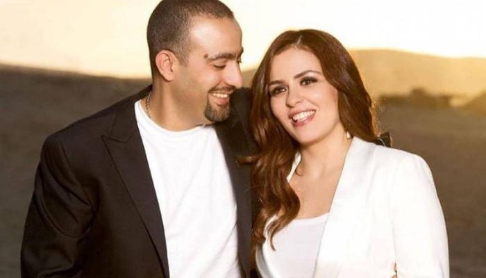 بعد 26 عاما من الزواج.. أحمد السقا يعلن رسميا انفصاله عن مها الصغير