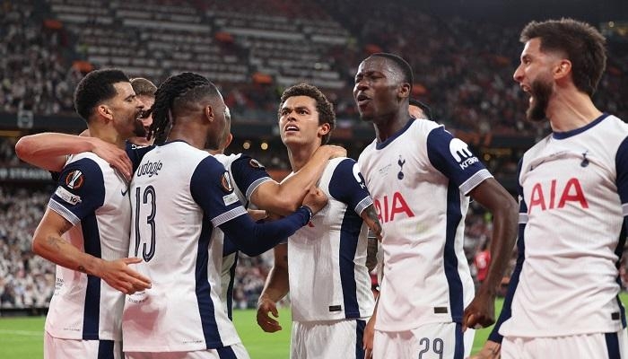 توتنهام يهزم مانشستر يونايتد ويتوج بلقب الدوري الأوروبي