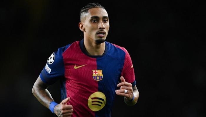 رسميا.. برشلونة يربط رافينيا بعقد جديد