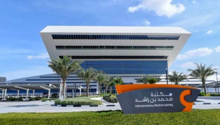 جائزة المقال الإماراتي تحتفي بفرسان الكلمة في مكتبة محمد بن راشد