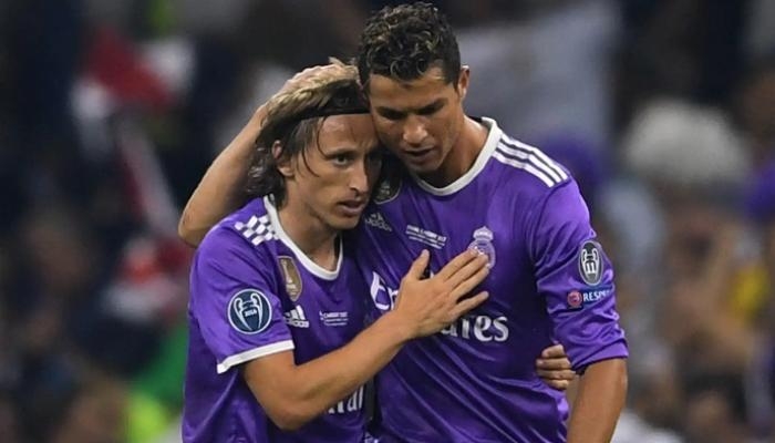 بين ميسي ورونالدو.. مستقبل غامض ينتظر لوكا مودريتش