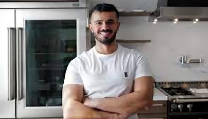 الشيف أحمد الزامل يكشف لـ«العين الإخبارية» سرا عن «كيكة كرنشوكو»