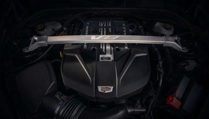 «جنرال موتورز» تراهن على محركات V-8.. استثمار ملياري لإنقاذها من الانقراض