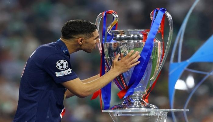 ببصمة خالدة.. أشرف حكيمي يغير التاريخ في دوري أبطال أوروبا