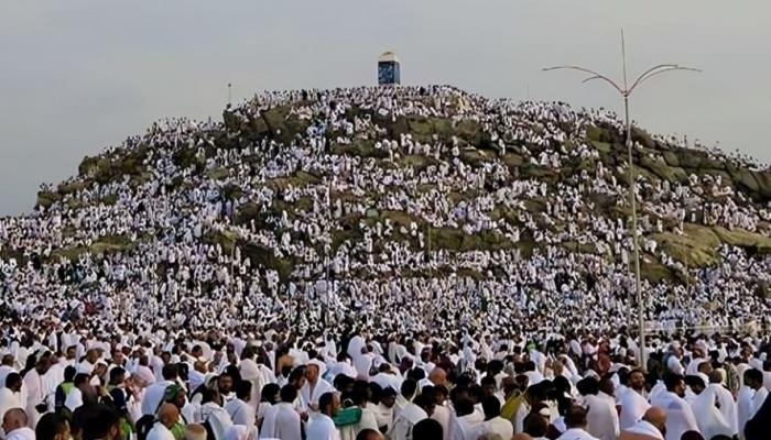 بث مباشر جبل عرفات الآن لحظة بلحظة.. الحجاج يؤدون ركن الحج الأعظم