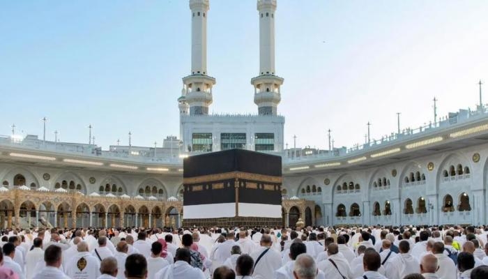 مشاهد إيمانية مهيبة.. المسلمون يؤدون صلاة العيد في الحرمين الشريفين (صور)