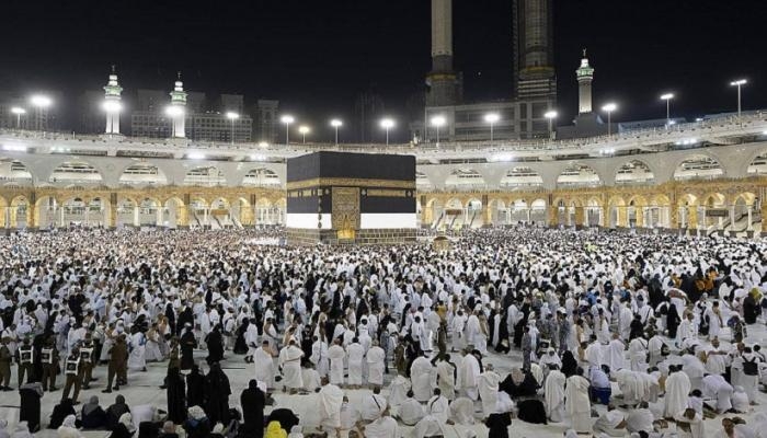 الحجاج يؤدون طواف الإفاضة في أجواء إيمانية وخدمات متكاملة