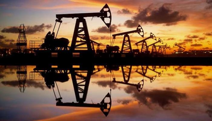 النفط على صفيح ساخن.. توتر جديد بين وكالة الطاقة الدولية وأوبك