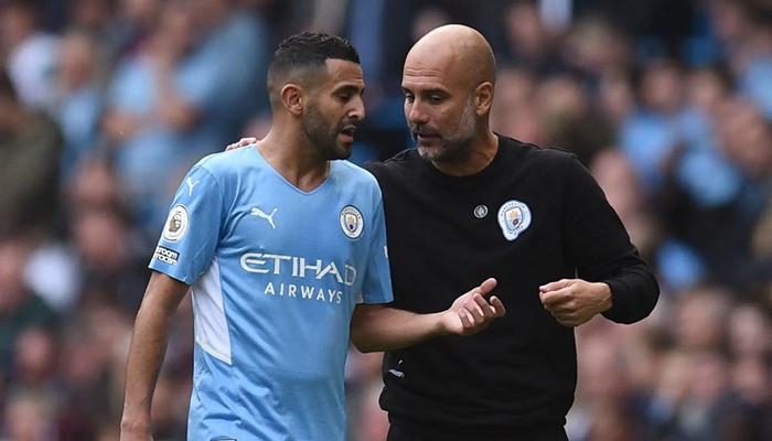 محرز في الذاكرة.. غوارديولا يحذر مانشستر سيتي من الوداد ونجوم أفريقيا