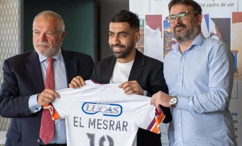 نجم أسود القاعة يمدد مقامه "بإيطوال لافالواز"