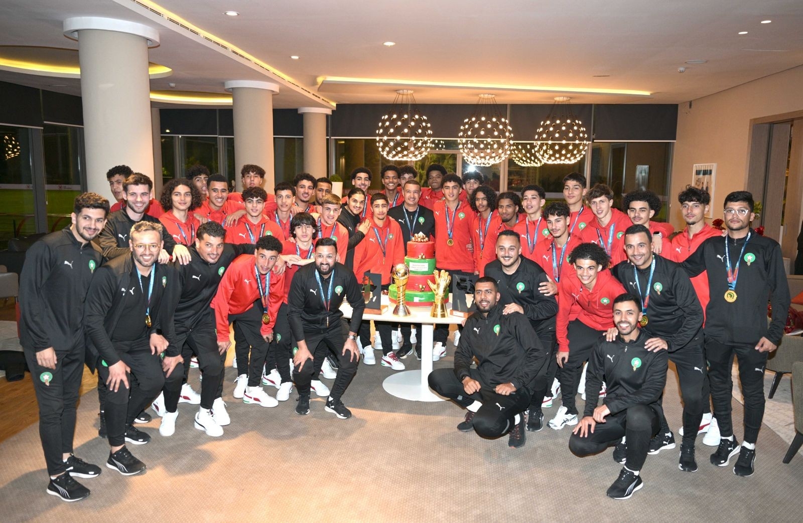 من هم جنود الخفاء الذين ساهموا في إنجاز منتخب أقل من 17 سنة؟