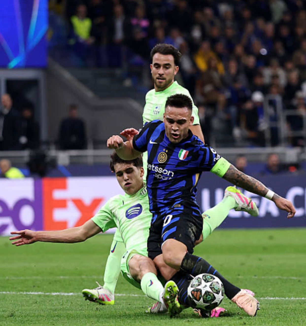 عصبة أبطال أوروبا: إنتر يتأهل الى النهائي بفوزه على برشلونة 4-3 بعد التمديد