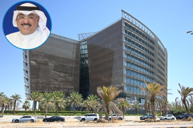 «التربية» تدرس إلزامية حل واجبات الطلبة عن بُعد