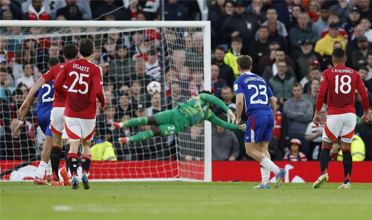مانشستر يونايتد يهزم أتلتيك بلباو برباعية ويتأهل لـ نهائي الدوري الأوروبي