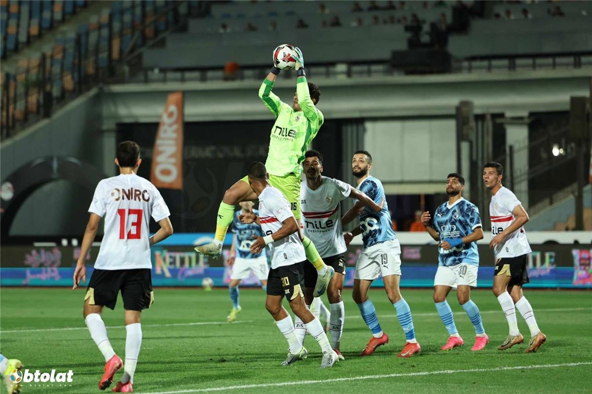 طبيب الزمالك يوضح سبب تبديل محمد صبحي.. ويصرح: اللاعبين تعبت جداً