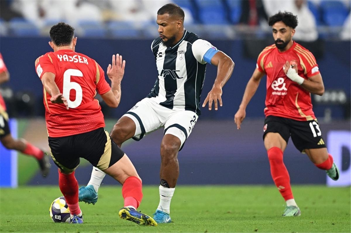 حارس باتشوكا: الأهلي فريق شرس ويمتلك لاعب 'أسطورة'