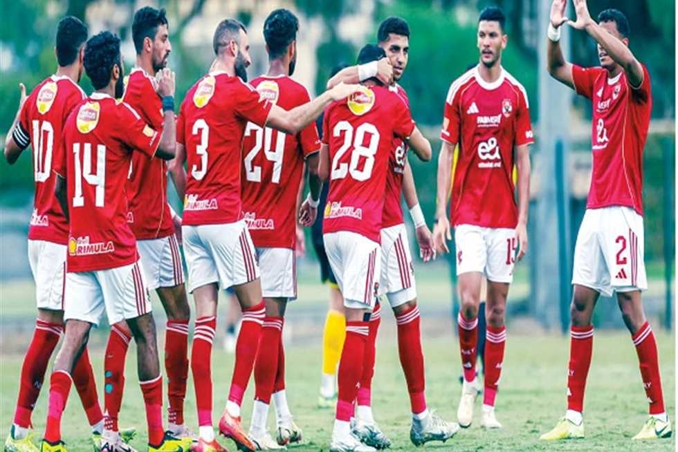 «مرتب خيالي».. الأهلي يتحرك لتحصين عقد نجم الفريق