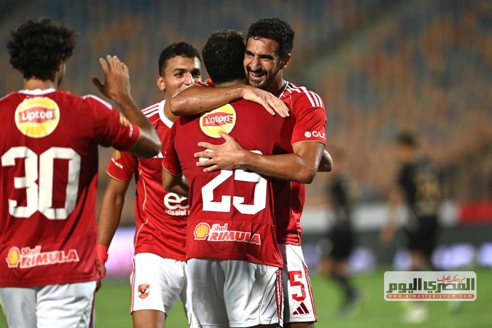 «زيزو الأفضل ورقم صادم لـ شوبير».. تقييم لاعبي الأهلي أمام فاركو