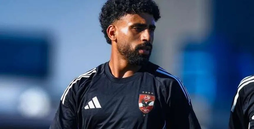 لاعب الأهلي: لعبنا في طقس سيء ولدينا فرصة للتأهل