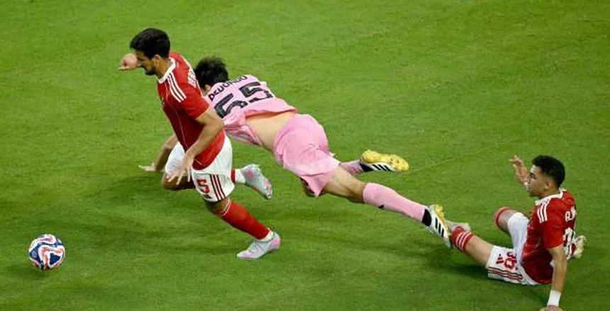 في الرابعة فجرا.. الأهلي يواجه بورتو البرتغالي في مهمة الفرصة الأخيرة