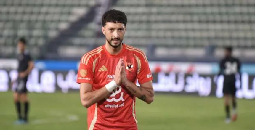 مفاجأة.. الأهلي يبحث عن مهاجم أجنبي بدلا من وسام أبو علي