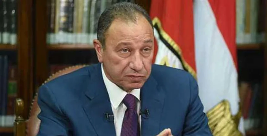 محمود الخطيب يرفض تجميد نجم الأهلي.. خالد بيبو يكشف التفاصيل