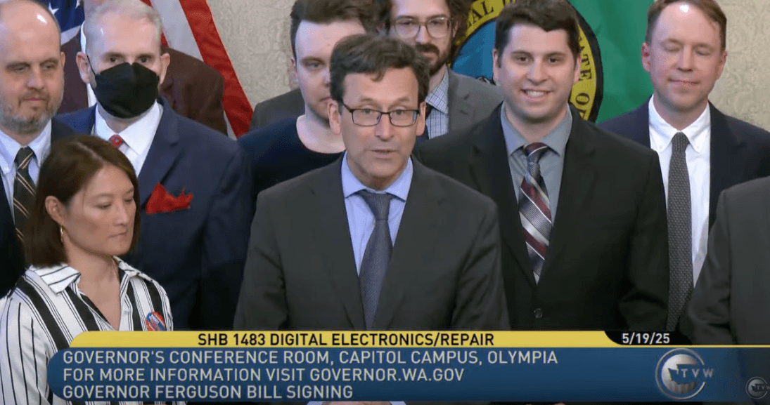 Washington governor signs right-to-repair law, giving consumers more control on fixing electronics