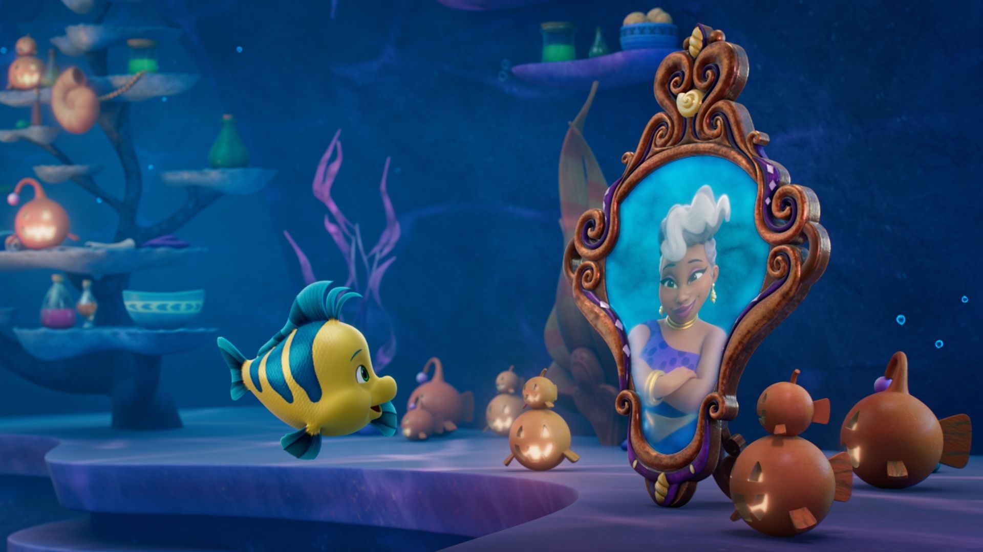 Ariel: The Spooky Mirror Trick