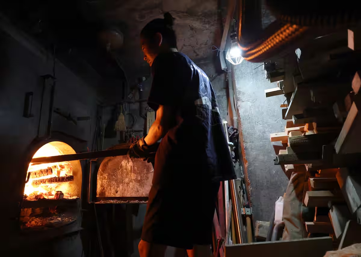 A Tokyo Bathhouse Where Firewood Heats the Soul