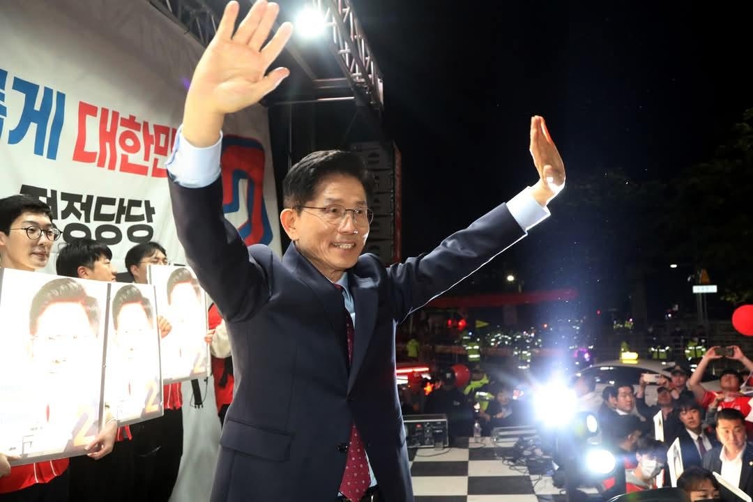 South Korea's Presidential Election: Can Kim Moon-soo Overcome the Odds?