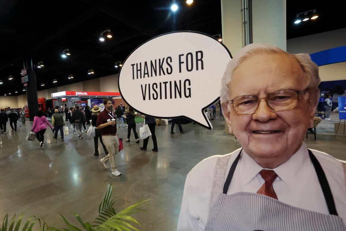 Warren Buffett, A Japanese Love Call