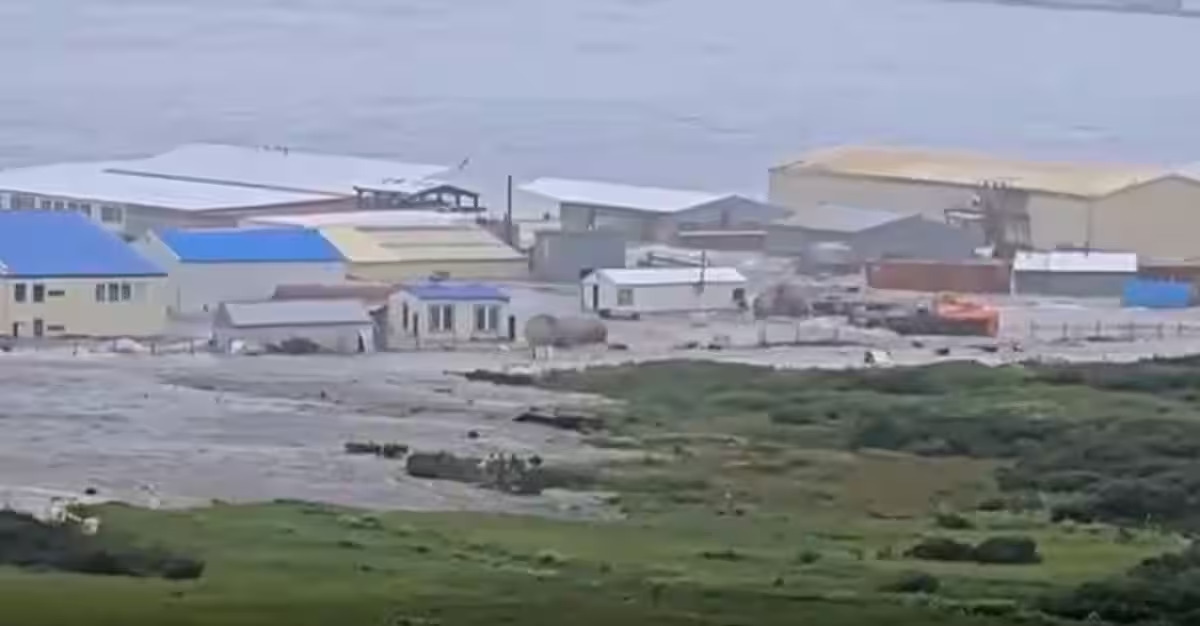 Tsunami Sparks Evacuations in Japan After Kamchatka Tremor