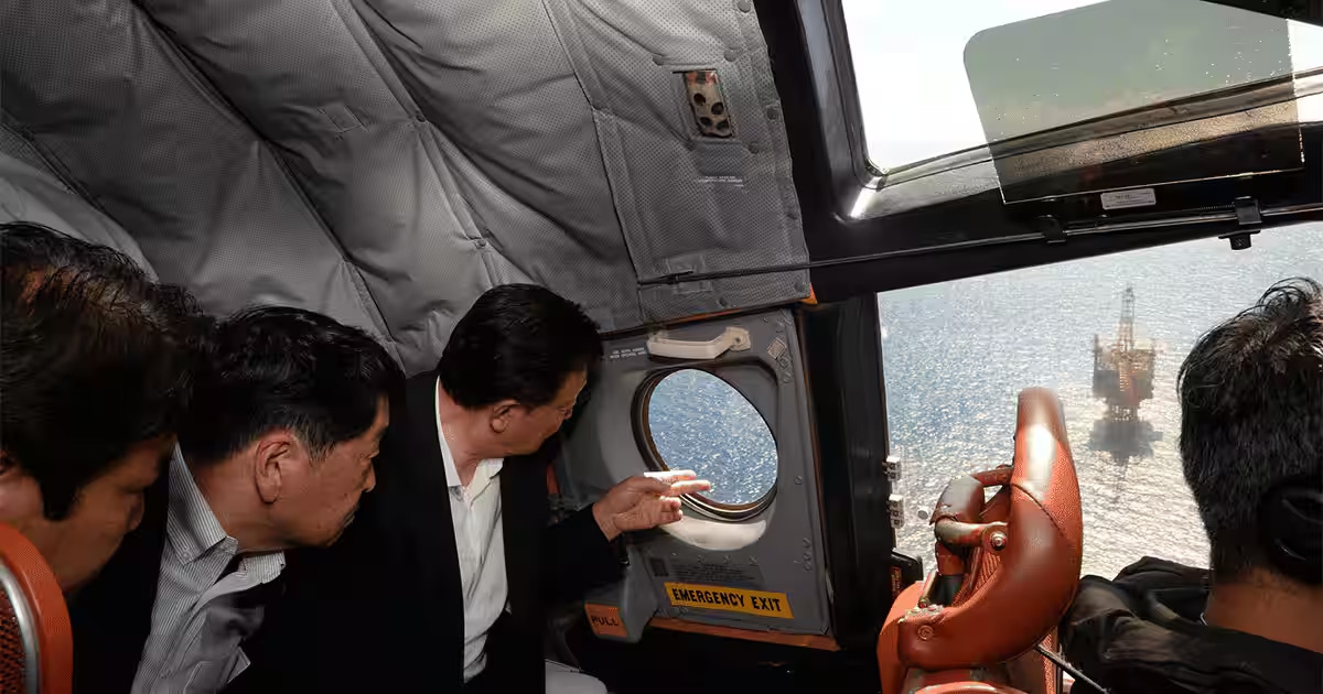 China Defies 2008 Agreement in Disputed Waters With Suspected New Structure
