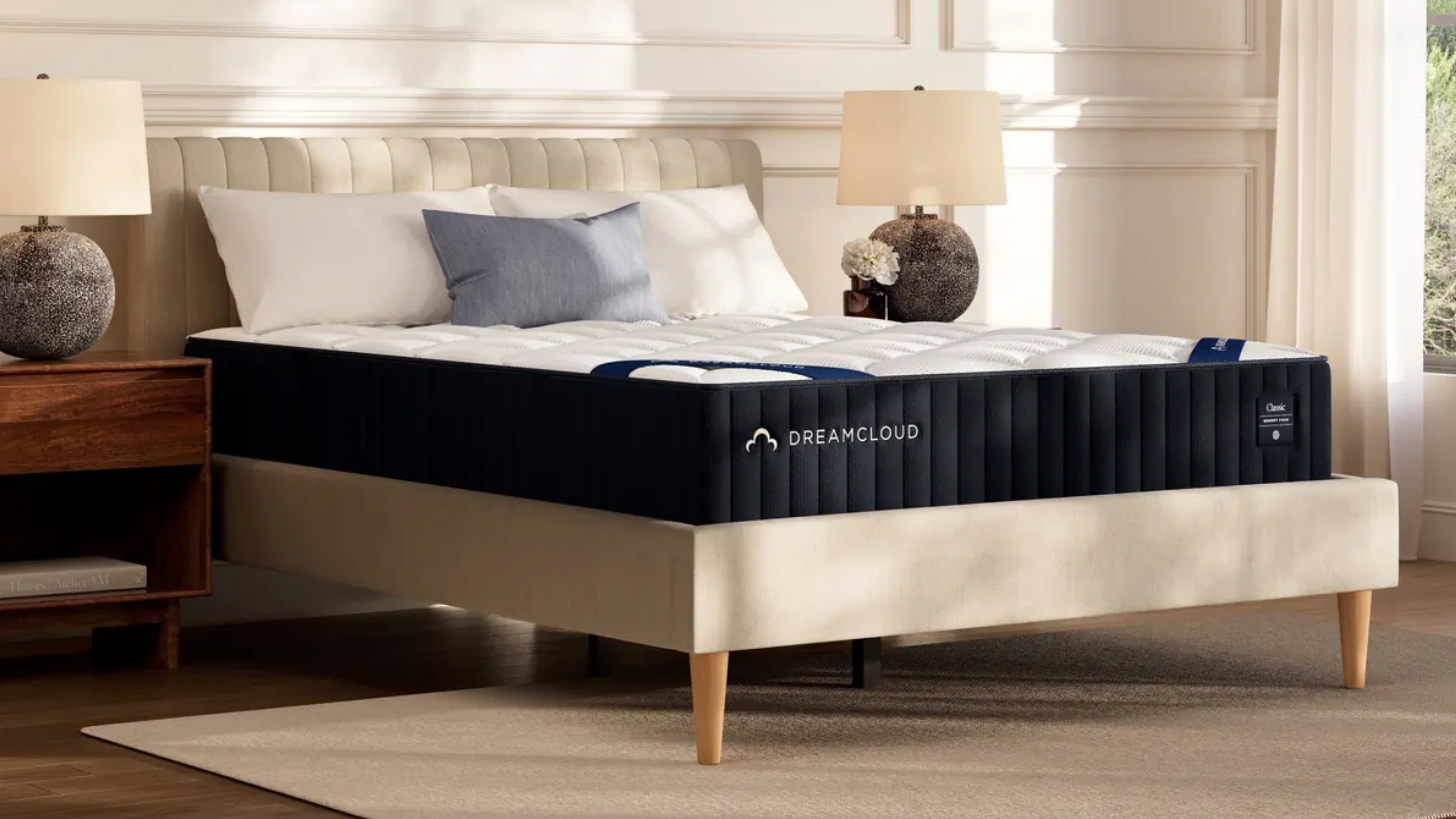 What is the DreamCloud Classic Memory Foam Mattress and should you buy it?