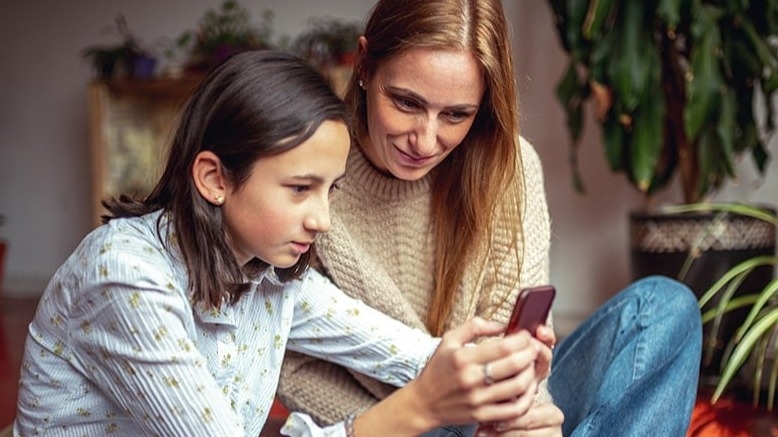 What parents need to know about their high schooler's experience online