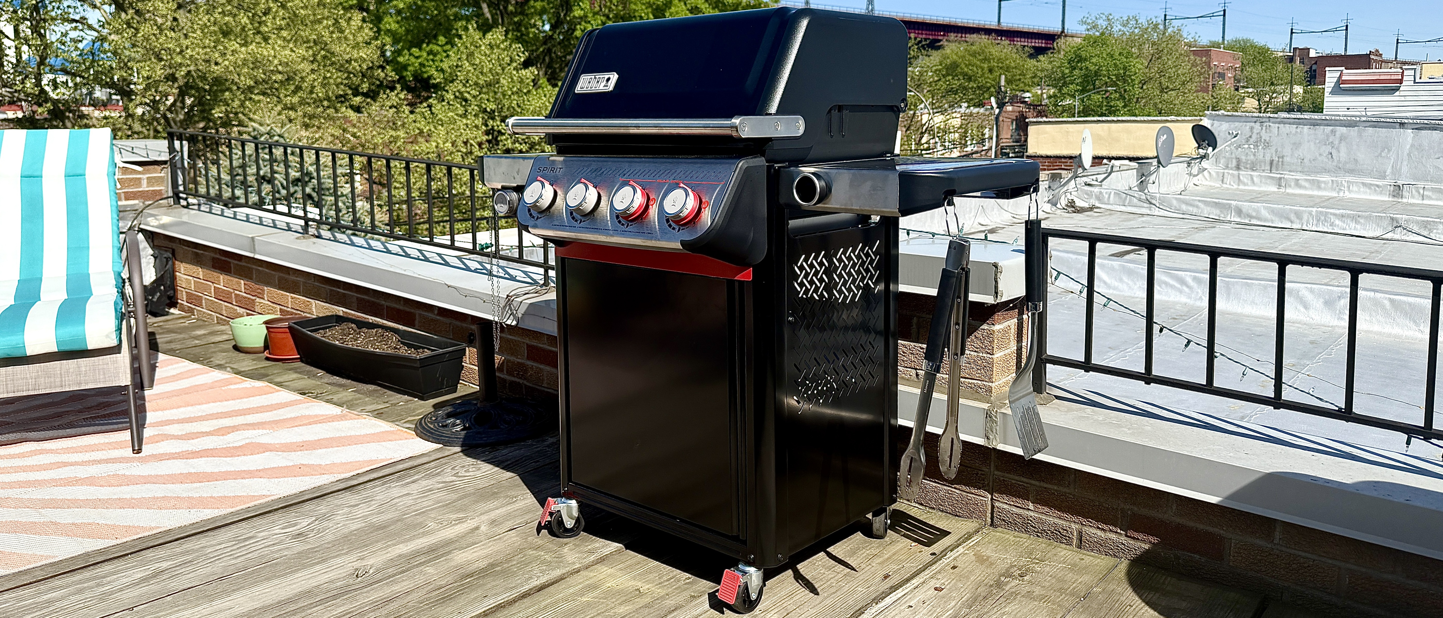 I tried Weber's 2025 Spirit EP-425 gas grill — and it's incredible value for backyard cooks