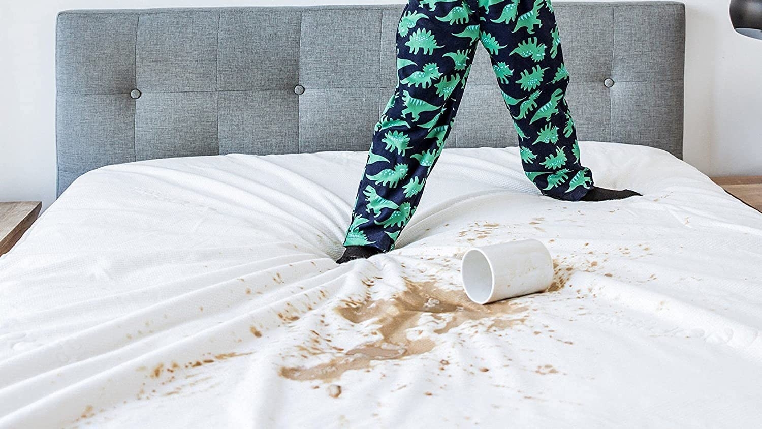 I'm a bedding expert and these are my 5 sure-fire tips for choosing a mattress protector in the Memorial Day sales