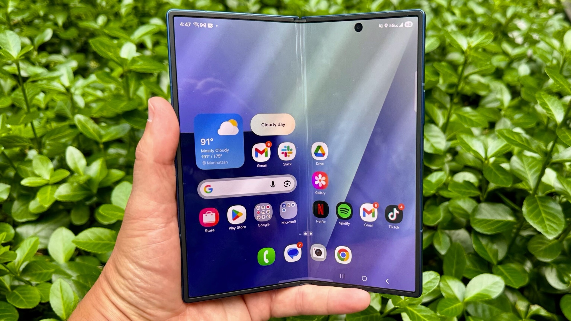 I've been testing the Samsung Galaxy Z Fold 7 for a week — 7 things I like and 4 things I don't