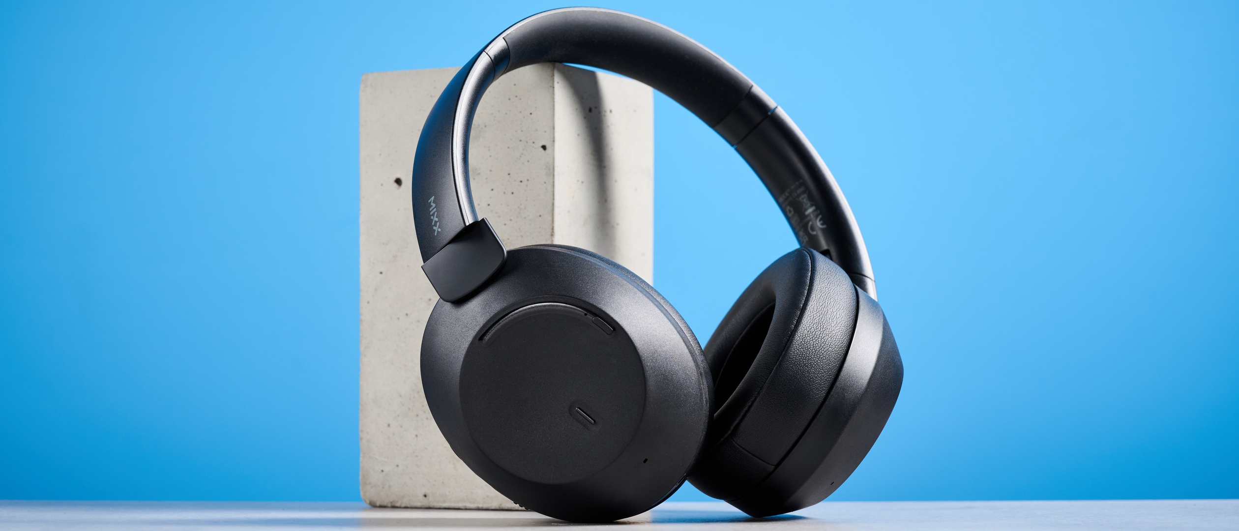 Mixx StreamQ C4 headphones review: A one-way ticket to Tinny City