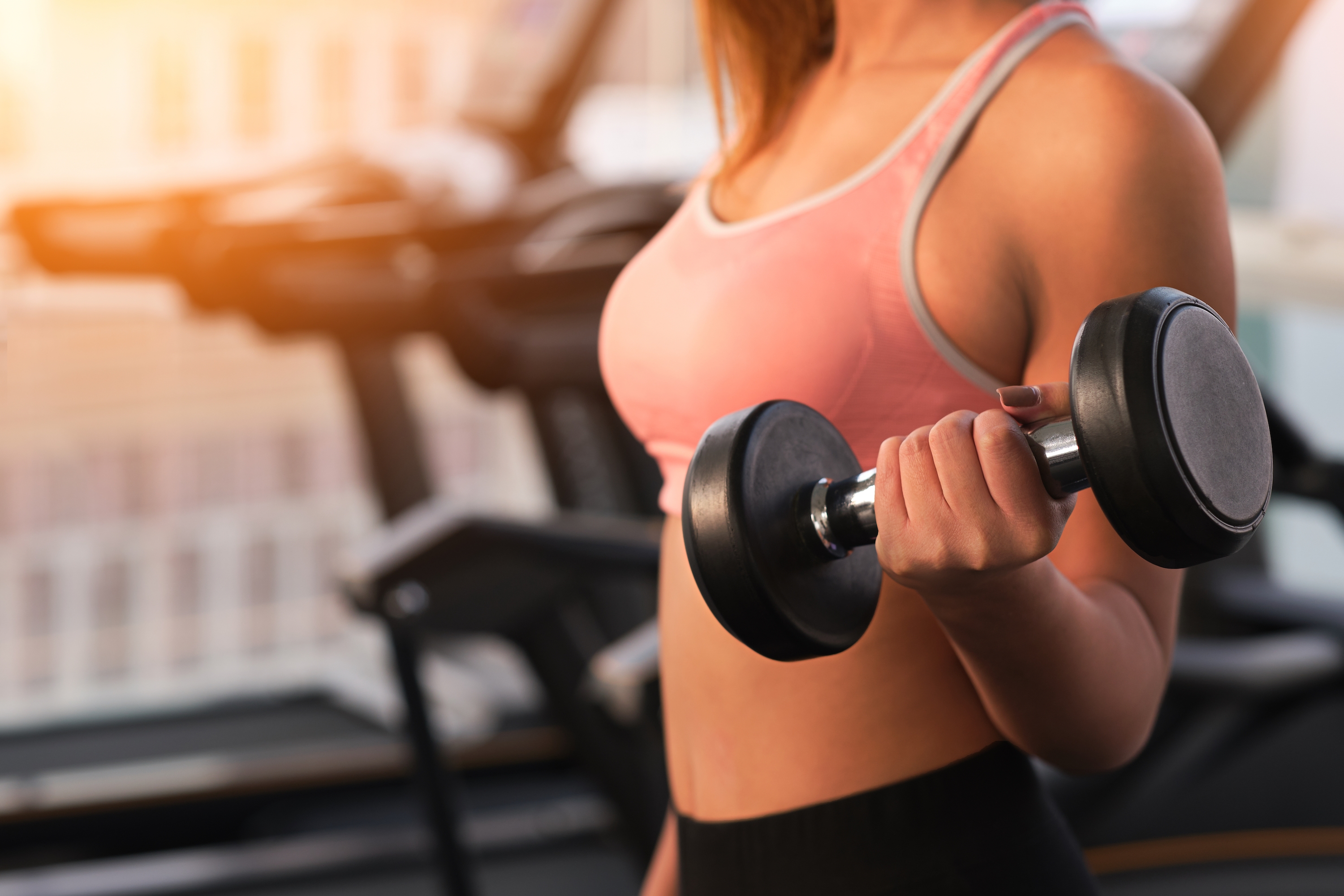 6 moves, 1 dumbbell and 20 minutes are all you need to build full-body strength with this workout
